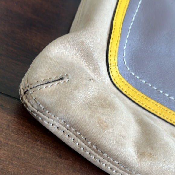 Coach Poppy Leather Colorblock Perri Hippie Covertible Bag Cream Yellow Mauve - Picture 4 of 16